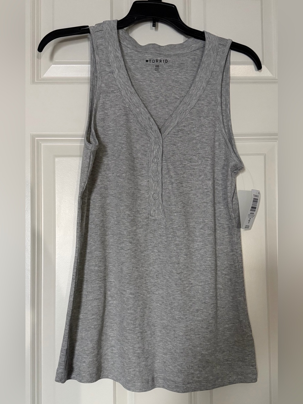 NWT Torrid cotton modal curved henley tank top. Size 00-M/L.